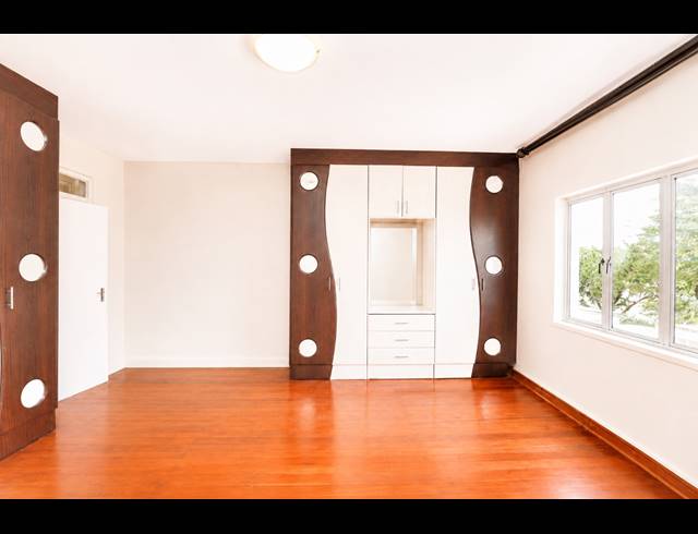 1.5 BEDROOM APARTMENT FOR SALE IN MUSGRAVE